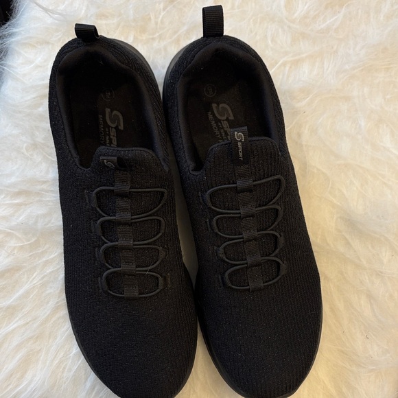 Skechers Black Shiny Knit Slip On Sport Memory Foam Sneaker 9 Very Light Weight - Picture 6 of 13